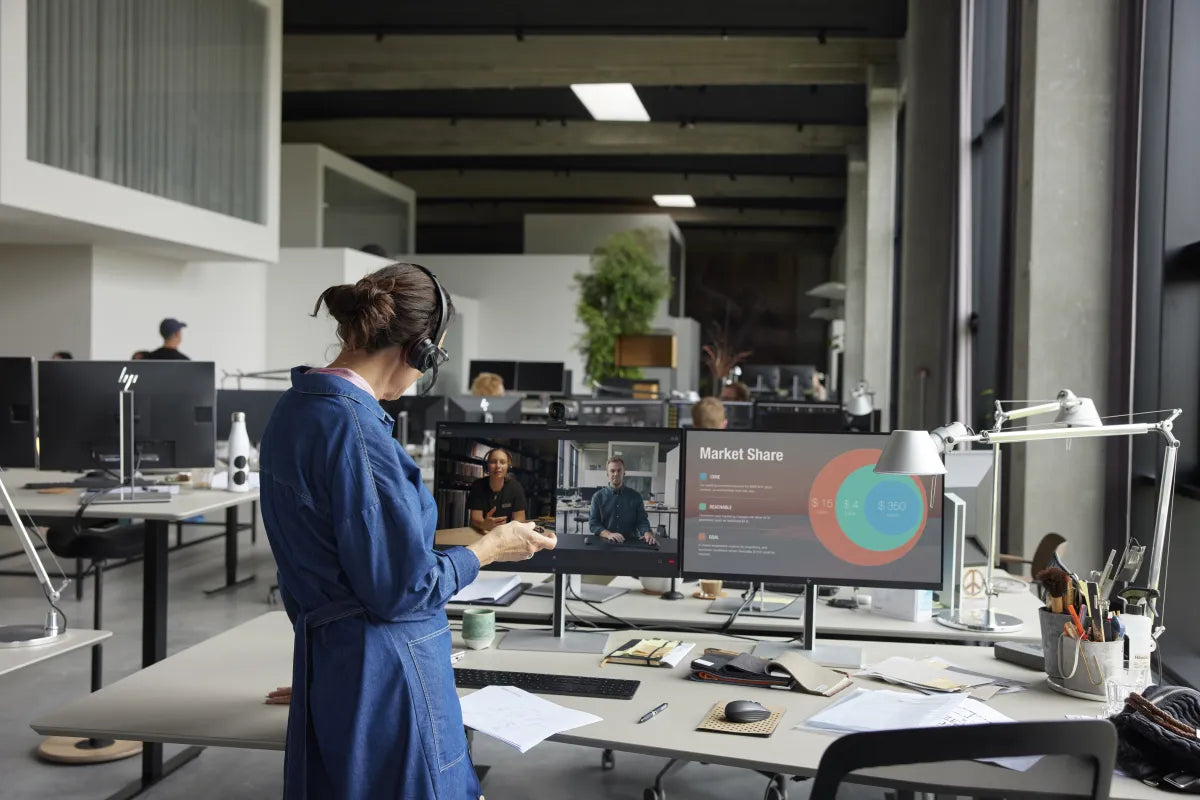 Бизнес слушалки HP Poly Savi 8420 Office Stereo Microsoft Teams Certified DECT 1880-1900 MHz Headset-EURO