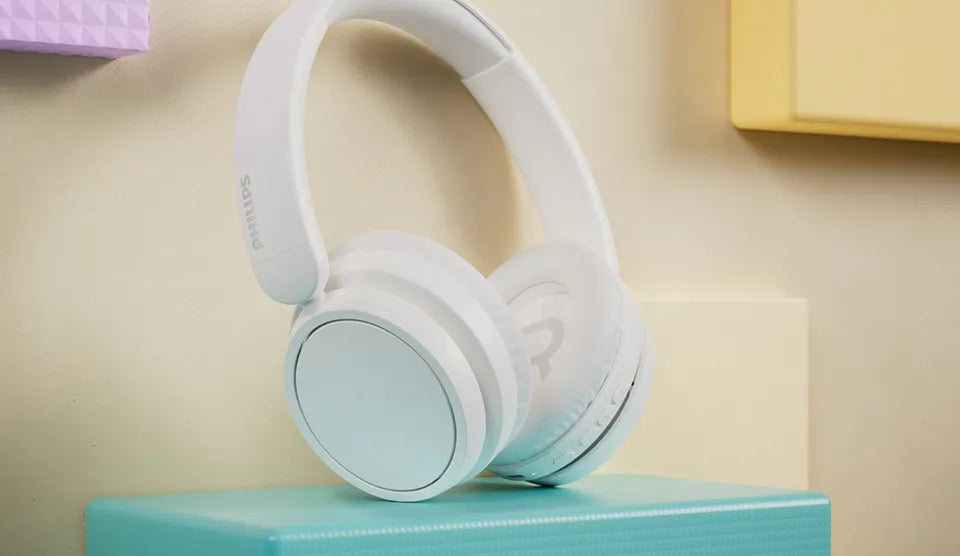PHILIPS Wireless On Ear Headphone with mic 40mm drivers/closed-back white