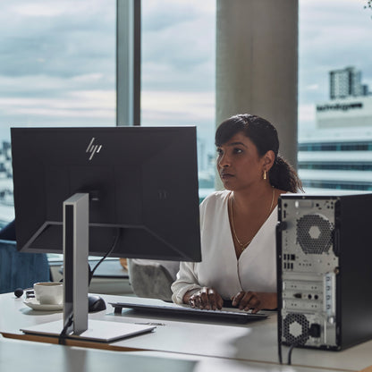 Настолен компютър HP Pro Tower 400 G9 Intel Core i7-13700 16GB 512GB SSD W11P SmartBuy (EU)