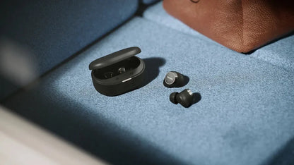 Консюмър и гейминг слушалки Philips Bluetooth headphones IPX4 up to 24 hours playtime black
