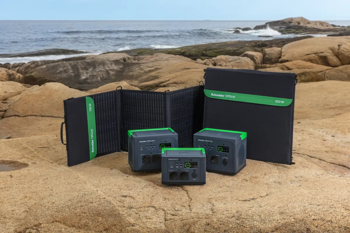 Акумулаторно захранване APC Schneider OffGrid Portable Power Station 330 332Wh Lithium-ion 2 Schuko Sinewave