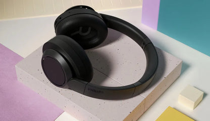 Консюмър и гейминг слушалки Philips Wireless On Ear Headphone with mic 40mm noise canceling Pro drivers/closed-back black